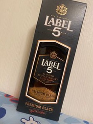 Label 5 Premium Black（雷伯五號黑牌）700ml