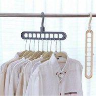 9-hole space-saving hanger