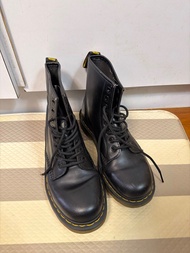 Dr. Martens 1460 馬丁靴黑色經典boot