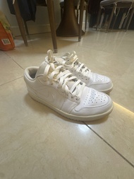 Air Jordan 1 Low Triple white 8 成新
