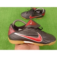 kasut futsal bundle saiz 5uk