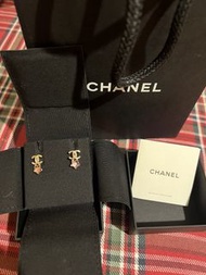 Chanel 星星耳環