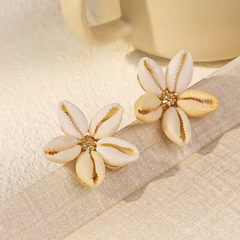 Bohemia Shell Stud Earring for Women Summer Beach Pearl Conch Drop Geometric Earring Girls Fashion W