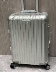 Rimowa 銀色鋁鎂合金行李箱