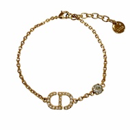 全新未使用 ☆ DIOR Petit CD 手鍊，金屬材質，飾有水晶，金色，女士配件，附贈盒子和防塵袋