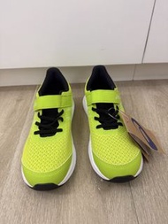 全新ASICS 兒童運動鞋 21.5cm(有招牌）