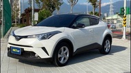 日本進口 2017年 TOYOTA C-HR 1.2L❤️大降價入手必買保值神車 跨界小休旅 外型超耐看,更多內裝細節請私小瑄❤️