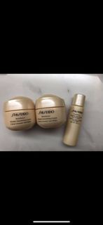 全新 Shiseido Benefiance 一套3件， 有Shiseido Benefiance Winkle Smoothing Cream 深層活膚抗皺乳霜及Shiseido Benefianc