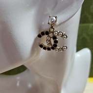 chanel珍珠黑鑽耳環