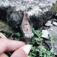 Pusaka Antik Kembang Kantil Motif Wajah Budha Perunggu Batu Merah