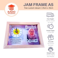 A5 Frame Clock Gift for Dosen Memories