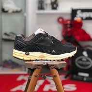 Nike Zoom Vomero 5 "Black Sesame"