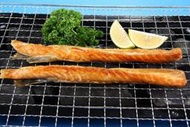 【中秋烤肉組合】鮭魚肚條/約735g±5%/包~柔嫩肉質含有豐富的油質是烤肉行家的最愛