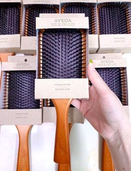 🈹️特價半價⭐️專櫃貨🛍️世界上最好用的梳子 系列🛍 Aveda wooden paddle brush 阿凡達 按摩木梳 (大號/小號)🥇❤️ 刷毛延伸的設計能輕易理順頭髮，減低因吹髮和造型對頭髮和