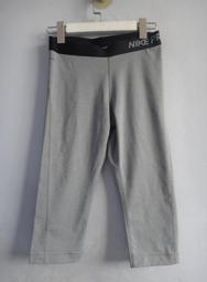 楹 ~ 正品 NIKE PRO 灰色 七分瑜珈褲/緊身褲 size: L