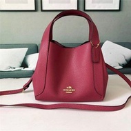 💁🏻‍♀️Coach 經典百搭款 水桶包 ~outlet貨👝