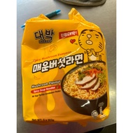 Daebak Spicy Mushroom Ramyeon