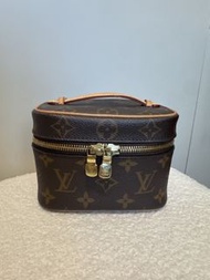 Lv Vanity case nice nano