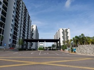 Pangsapuri 818 m² dengan 2 bilik tidur dan 2 bilik mandi peribadi di Bandar Penawar (RAYYANI HOMESTA