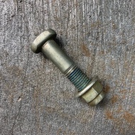 TOYOTA Bolt Nut (For Backing Plate To Rear Axle Housing Setting) Rear Drum Plate Nut Bolt Corona RT1