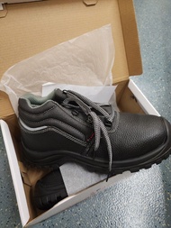TEC safety shoes 安全鞋 40-41碼