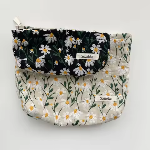 Embroidered Daisy Flower Cosmetic Bag Portable Travel Bag Large Capacity Women's Makeup Lipstick Sto