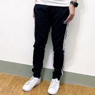 ADIDAS ORIGINALS SST TRACK PANTS 經典復古 三葉草 三線 LOGO 拉鍊口袋 縮口 運動 休閒 鬆緊 長褲 男版 黑色 S號 CW1275