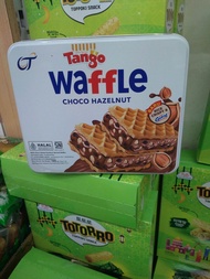 Tango Waffle Choco Hazelnut 105gr-Isi 7pcs x 15gr-Wafer Kaleng-Snack Anak-Cemilan Enak-Camilan Santa