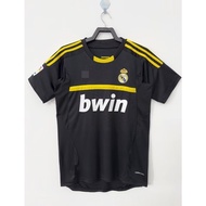 Retro 11-12 Real Madrid black goalkeeper football short sleeved jersey