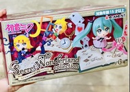 現貨🐰♥️ (款式隨機) 正版 初音未來公仔 愛麗斯夢遊仙境 盲盒公仔 鏡音鈴公仔/鏡音連公仔 /巡音公仔 /KAITO公仔/ MEIKO公仔 盲盒玩具擺設  動漫周邊 人物角色玩具  盲抽公仔 生日