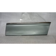 MERCEDES-BENZ W126 300E REAR DOOR SKIRT (ORIGINAL) LEFT