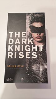 Hot Toys 蝙蝠俠：黑暗騎士崛起 Selina Kyle 12吋人偶 貓女