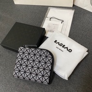 BAO BAO ISSEY MIYAKE CLAM WALLET 拉鍊短夾 零錢包 皮夾 卡片夾層 格紋 包包 三宅一生 日系 全新
