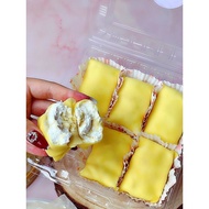 Fresh durian Crepe