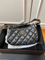 Chanel hobo 23K 黑金腋下包