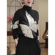 (免運)含奇軒2025秋冬新款黑色高領長袖針織衫設計感蝴蝶印花套頭毛衣女