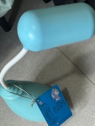 可充電式LED檯面燈