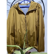 UNIQLO REVERSIBLE PARKA JACKET SMALL- SLIGHTLY USED