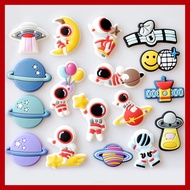 Crocs Astronaut Shoe Buckle Shoes Flower Hole Shoes Shoe Buckle Shoes Flower Shoes Decoration DIY