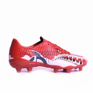 รองเท้าฟุตบอล Ortuseight Requin Red สีแดง