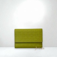 LOEWE 皮夾 滿版壓印LOGO牛油果綠三折短夾