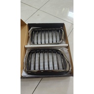 Grill BMW E46 98 - 01 GRILLE BMW E46 1998 4 Doors