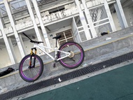 白色山地單車 27.5吋 輪圈