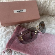 【配件：包裝盒、防塵袋、說明書 💕】miumiu  MU54YS 墨鏡 太陽鏡 金色logo 細鏡腿 不規則形