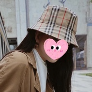 BURBERRY卡其格紋漁夫帽