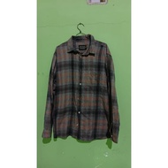 KEMEJA Erigo XL shirt pl