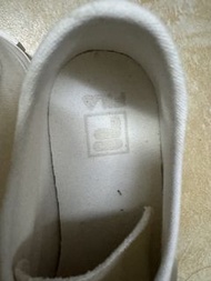 FILA 白色帆布鞋39碼