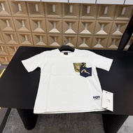 Evisu God of Fortune T-Shirt Short Sleeve
Chest Pocket Embroidered Seagull Logo Totem Pattern
Three 