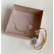 Daisy Bangle & Daisy Necklace