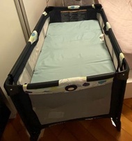 Graco 網床 美國GRACO PNP Base Folding Feet 舒適嬰幼兒安撫遊戲床- 彩雲